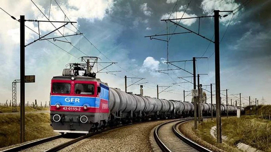 Un tânăr de 20 de ani, pasionat de trenuri, a furat o locomotivă și a plecat cu ea la plimbare