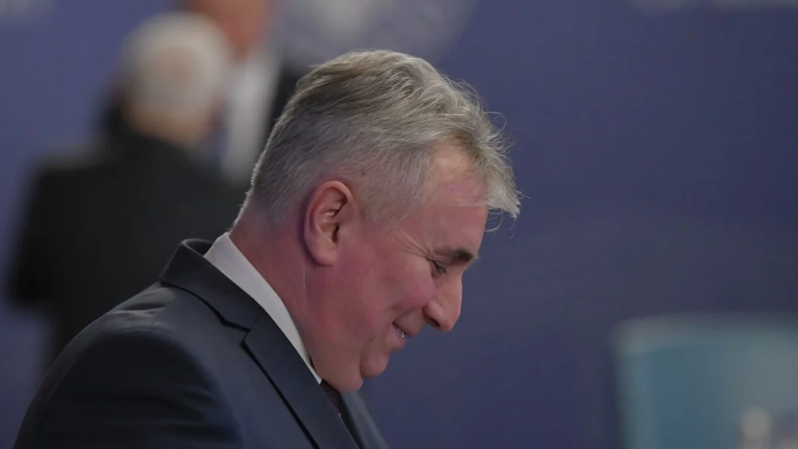 Șeful Consiliului Naţional de Etică a Cercetării Ştiinţifice își dă demisia după decizia în cazul tezei de doctorat semnată de Lucian Bode