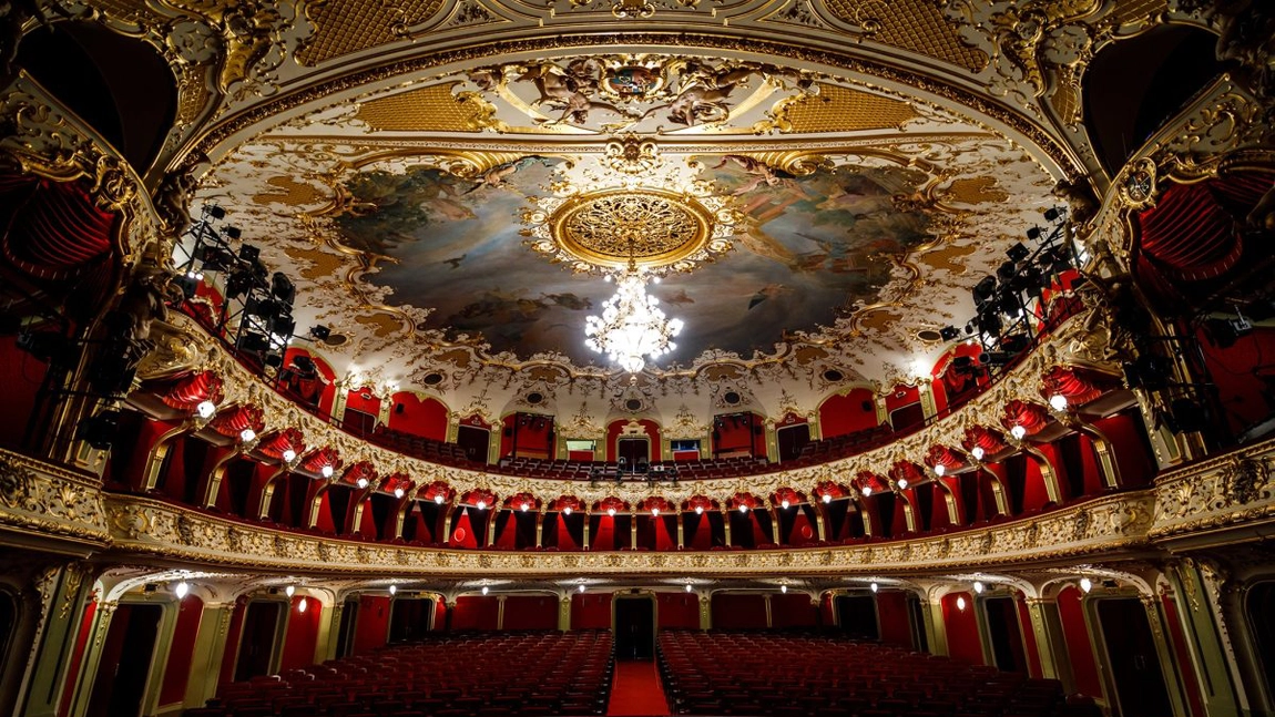 Se pot cumpăra bilete la ultimele spectacole ale Operei din această stagiune