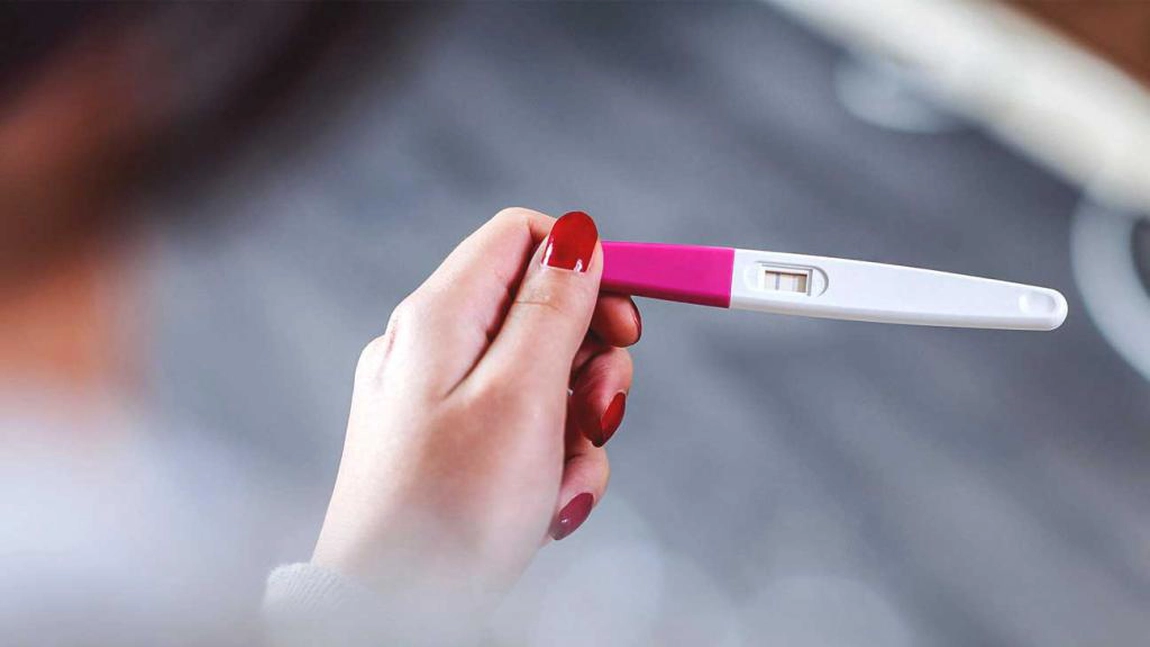 Poze cu sângerarea de implantare. La ce să fii atentă pentru a nu confunda o sarcină cu ciclul menstrual?