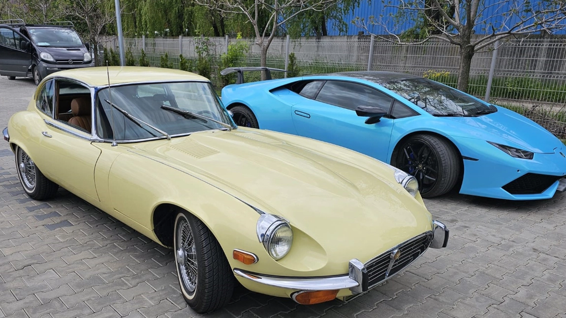 Noi apariții de senzație la Registrul Auto Român Iași: Jaguar E Type și Lamborghini Huracan