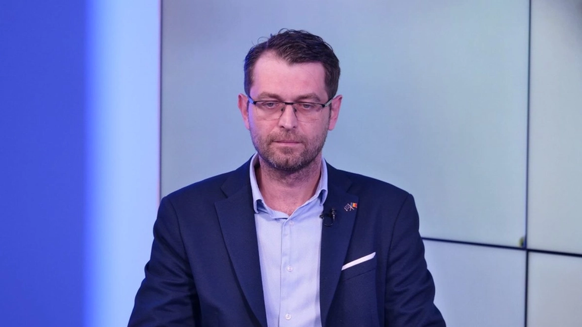 Cristian Cernescu, președintele Partidului Alternativa Dreapta Filiala Iași, a demarat o inițiativă online pentru a solicita oprirea manifestărilor publice PRIDE