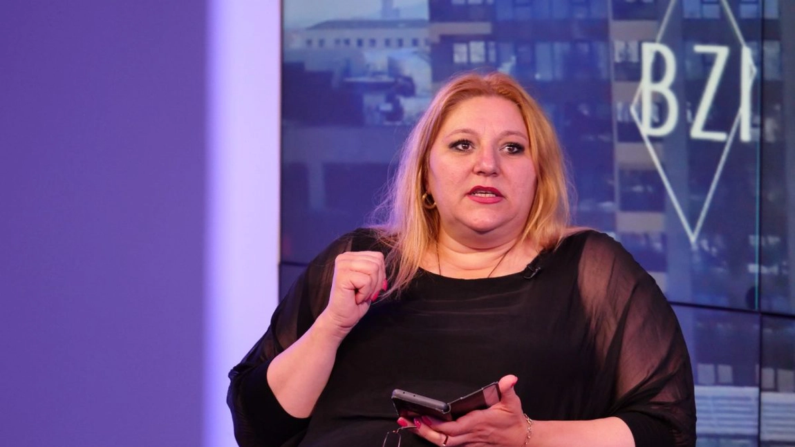 Diana Șoșoacă, senator de Iaşi, anunţă un denunț împotriva vinovaților de viol de la şcoala AUR