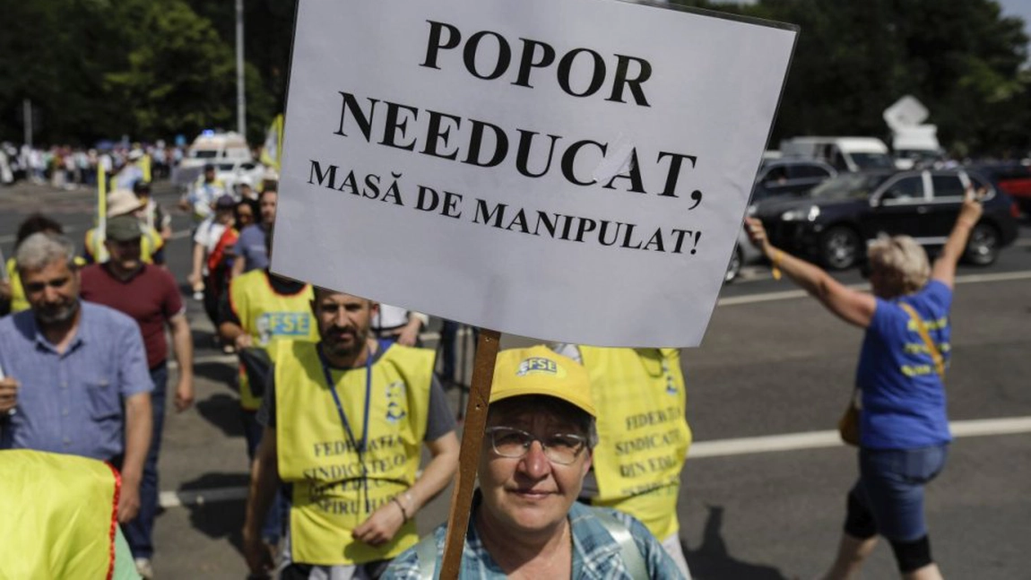 Noua ofertă pentru salariile profesorilor făcută de Guvern. Greva din educație continuă: 