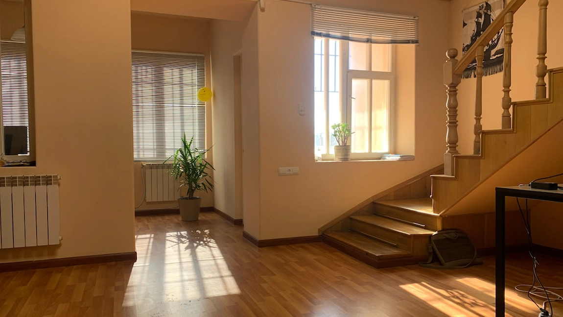 Parchet vinil de nuc –  moda rapidă pentru o pardoseală stilată