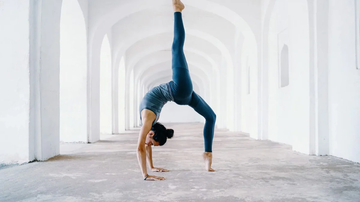 Poziții yoga. Beneficiile practicii pentru corp, minte și spirit