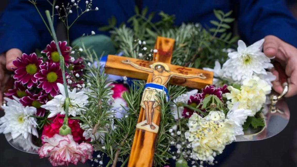 Creștinii ortodocşi sărbătoresc Rusaliile. Superstițiile spun că spiritele morții îi pedepsesc pe cei care se ceartă în această zi