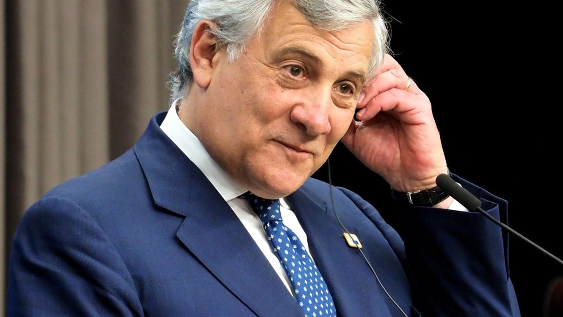 Antonio Tajani, cel ce îl va înlocui pe Silvio Berlusconi la conducerea partidului Forza Italia: 