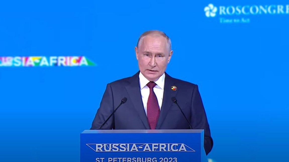 Vladimir Putin anunță că Rusia va oferi cereale gratuite către şase ţări africane timp de mai multe luni