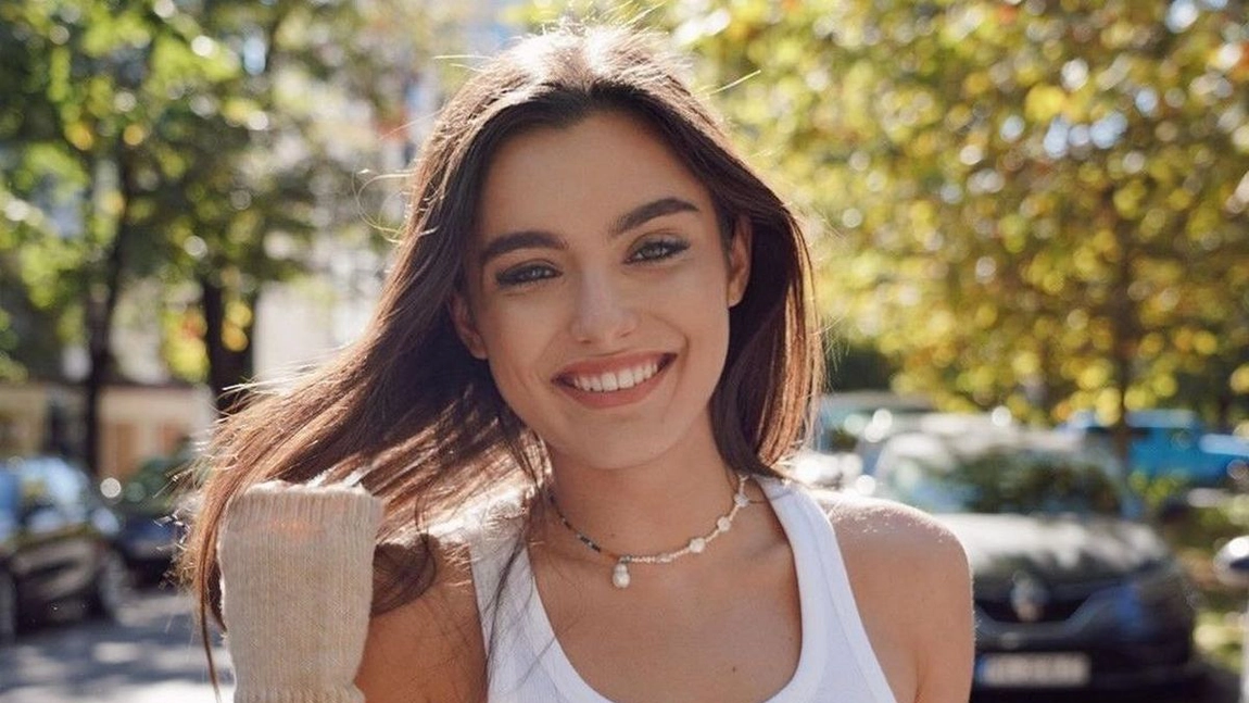 Ce mașină conduce Alexia Eram? Fiica Andreei Esca și-a uimit fanii cu noua achiziție