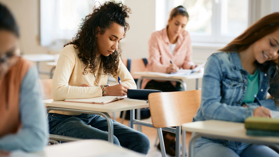 Rata de promovare la BAC 2023, sesiunea de toamnă, la Iași. Doi candidați au fost dați afară pentru fraudă