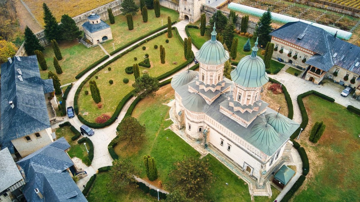 Imobiliare.ro: Prin ce transformări trece piața imobiliară din Iași?