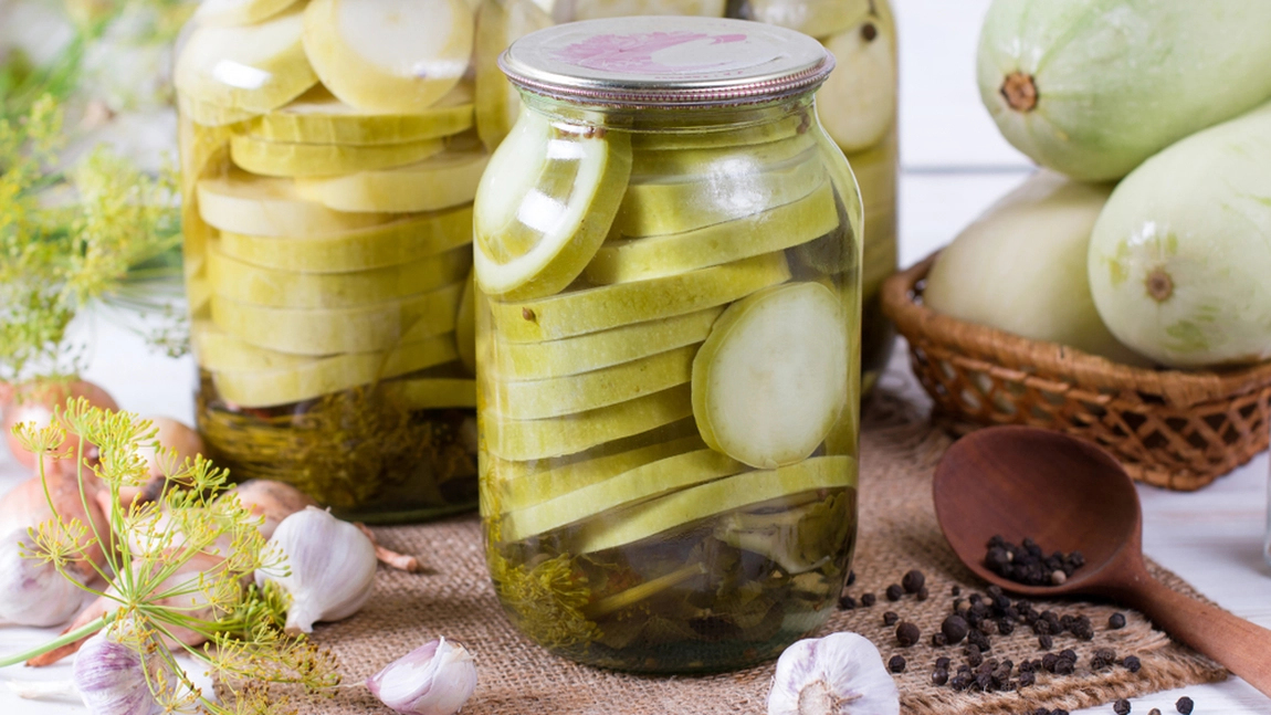 Cum să pregătești cei mai buni dovlecei pentru iarnă. Secrete culinare din rețeta bunicii