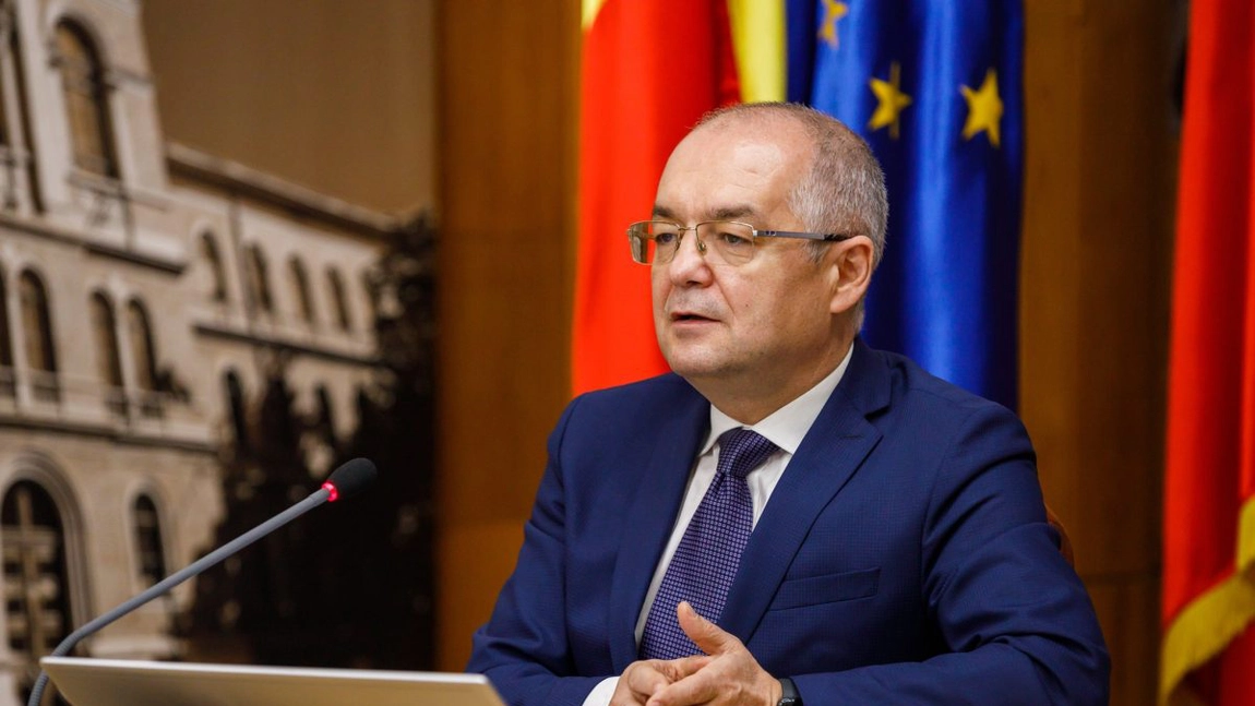 Ce salarii au consilierii locali de la Primăria Cluj Napoca. Administrația Boc trăiește pe picior mare