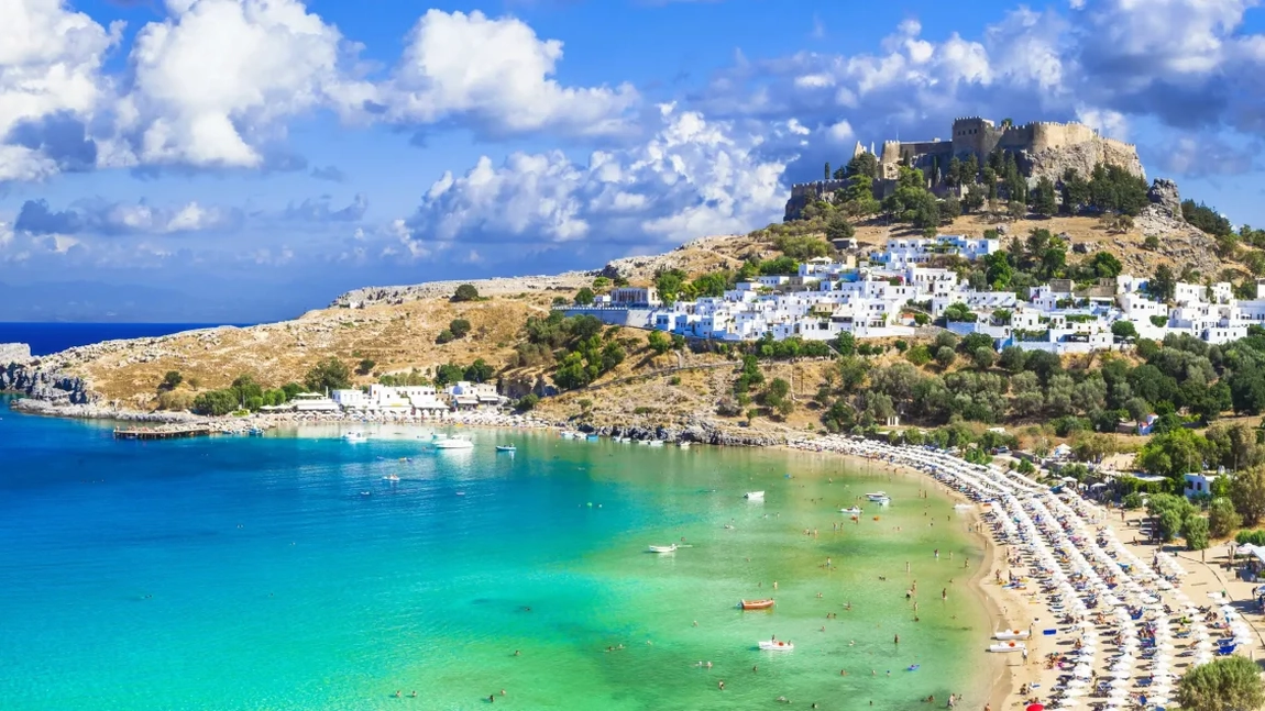 Pericolul din Grecia nu a trecut! Românii primesc avertizări din partea MAE