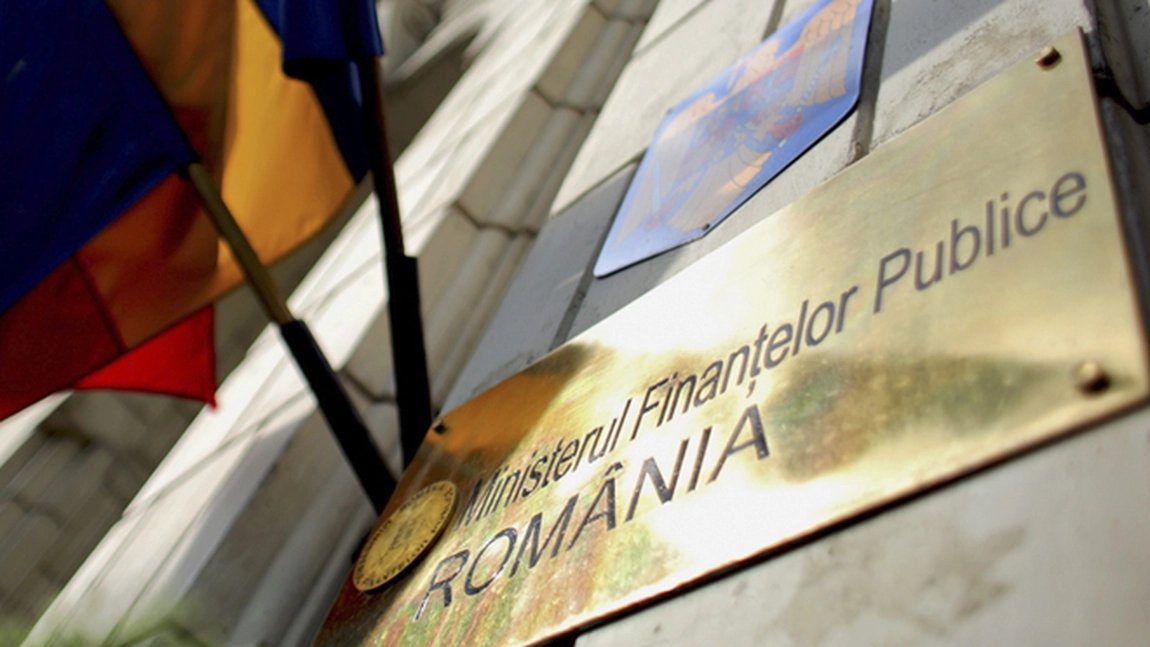 Protest spontan în sediul central al Ministerului Finanțelor. Peste 100 de angajați au oprit munca și au ieșit din birouri