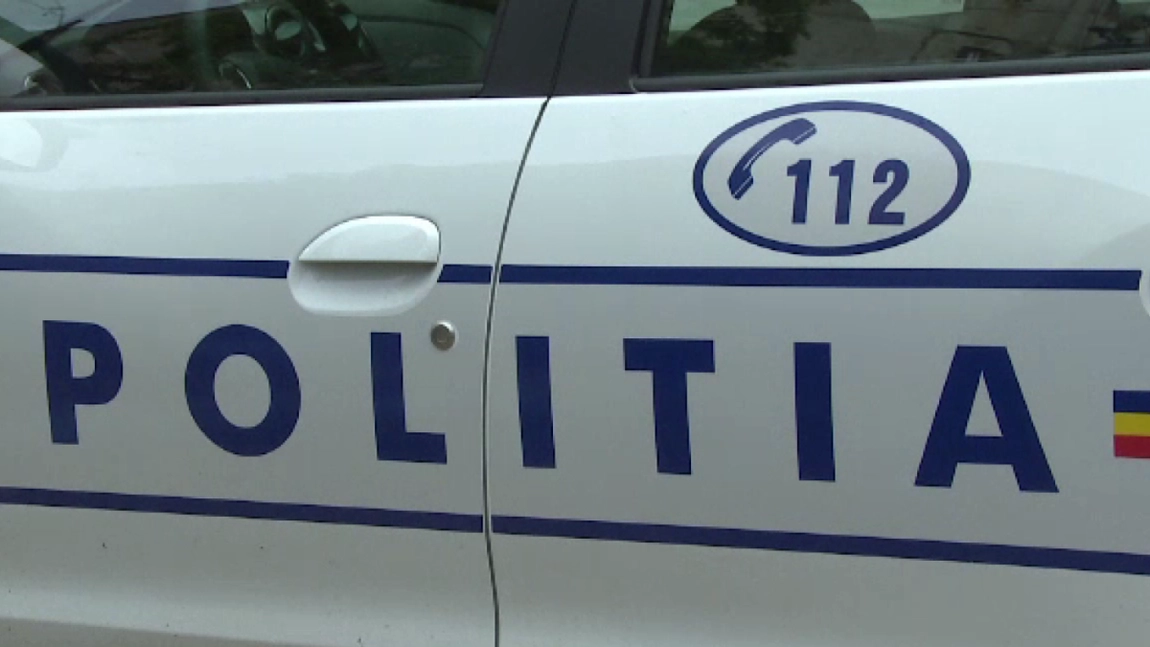 Patru bărbați au răpit o femeie de 24 de ani și pe copilul acesteia, în Olt