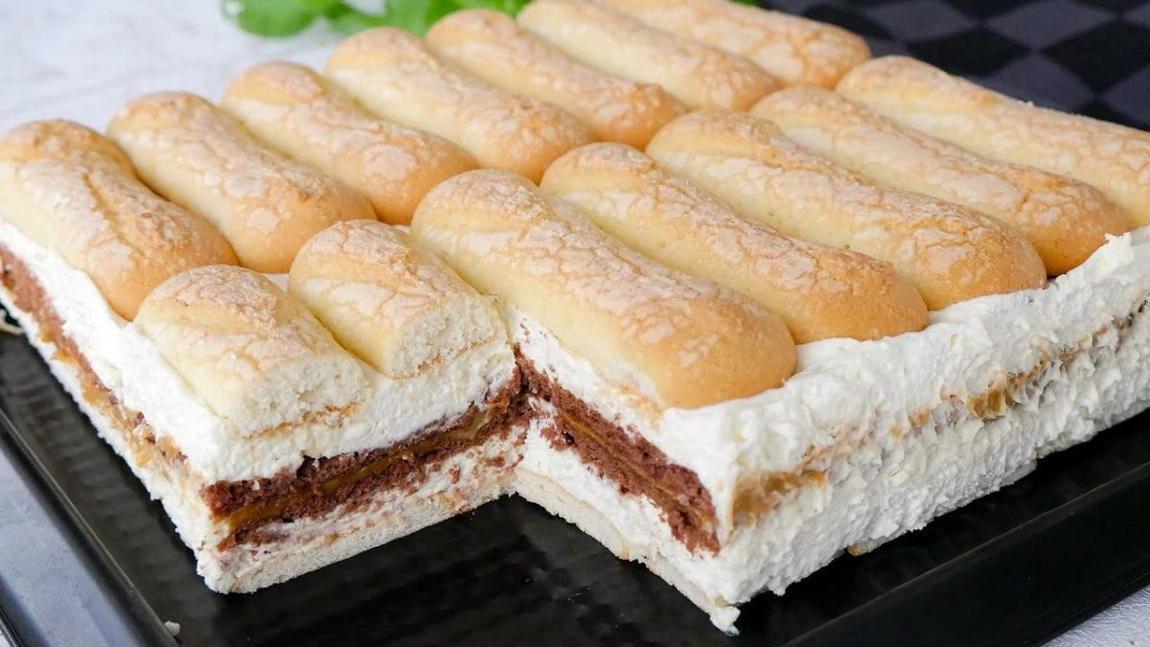 Prăjitură cu pișcoturi și mascarpone. Un desert rafinat, cremos și gustos