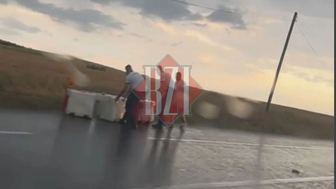 Rafalele de vânt fac ravagii la Iași! - VIDEO