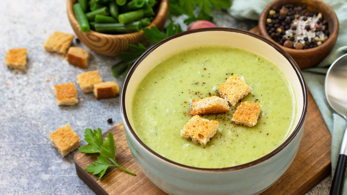 Ciorbă de fasole verde congelată. O rețetă simplă și gustoasă