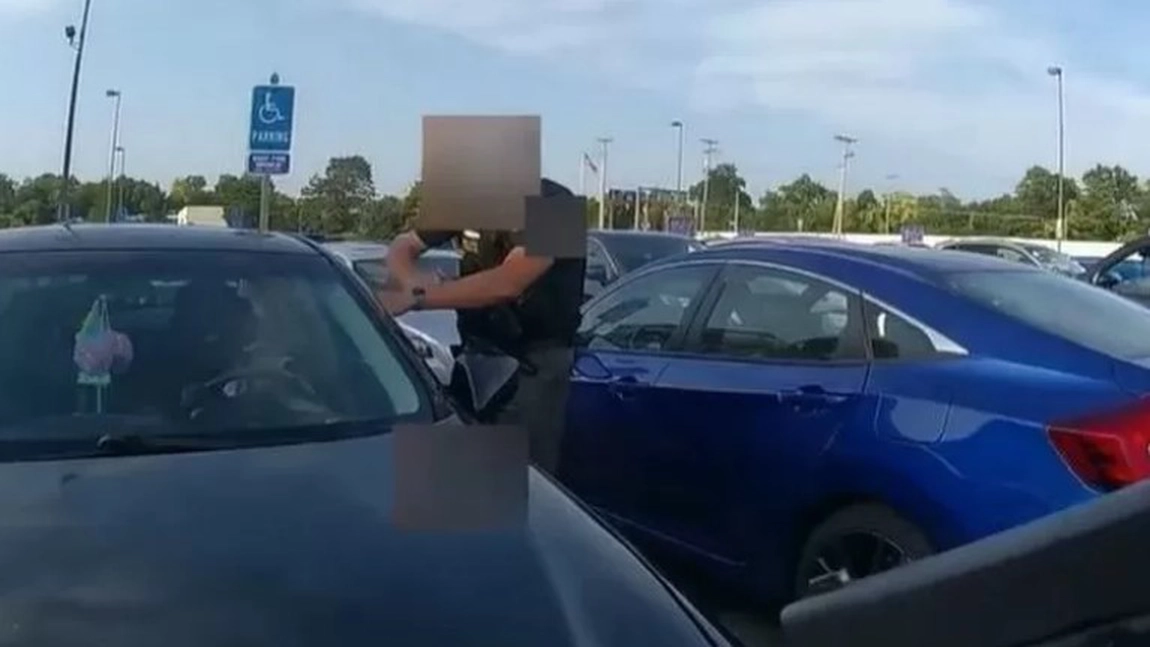 O înregistrare video cu camera de corp arată cum poliţia din Ohio împuşcă mortal o femeie de culoare, însărcinată - VIDEO