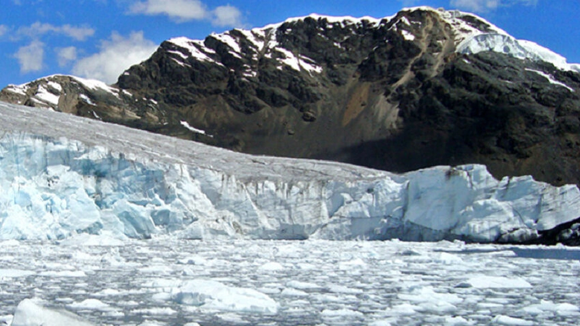 Ghețarii elvețieni s-au topit în ultimii doi ani la fel de mult ca în întregul interval 1960 – 1990