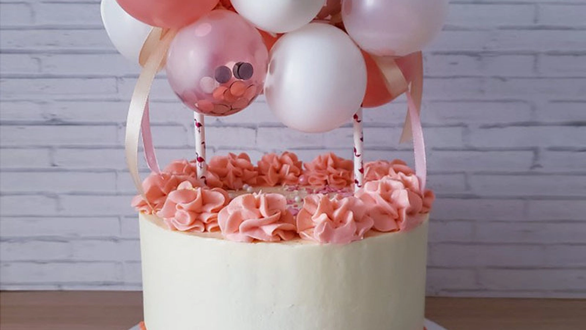 Idei de decorare pentru tort de ciocolată. Cum să faci dintr-un tort simplu unul festiv