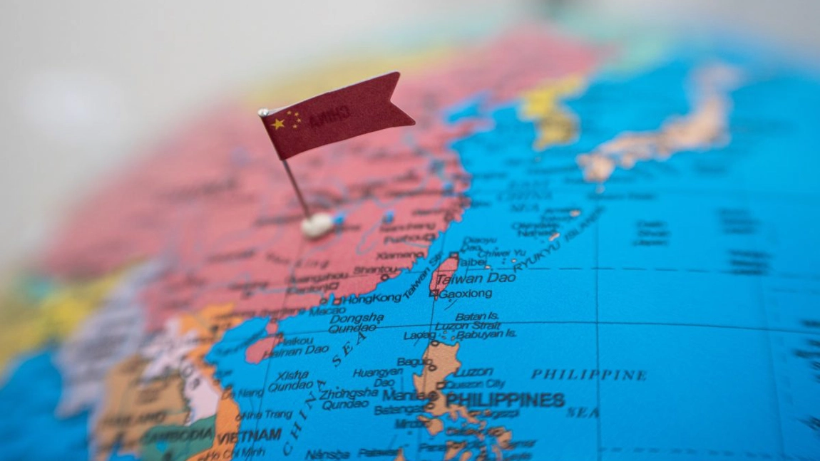 Filipine acuză navele chineze de „manevre periculoase” într-o zonă disputată din Marea Chinei de Sud