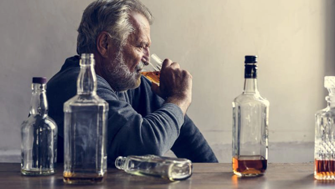 Există leacuri bătrânești împotriva alcoolului?