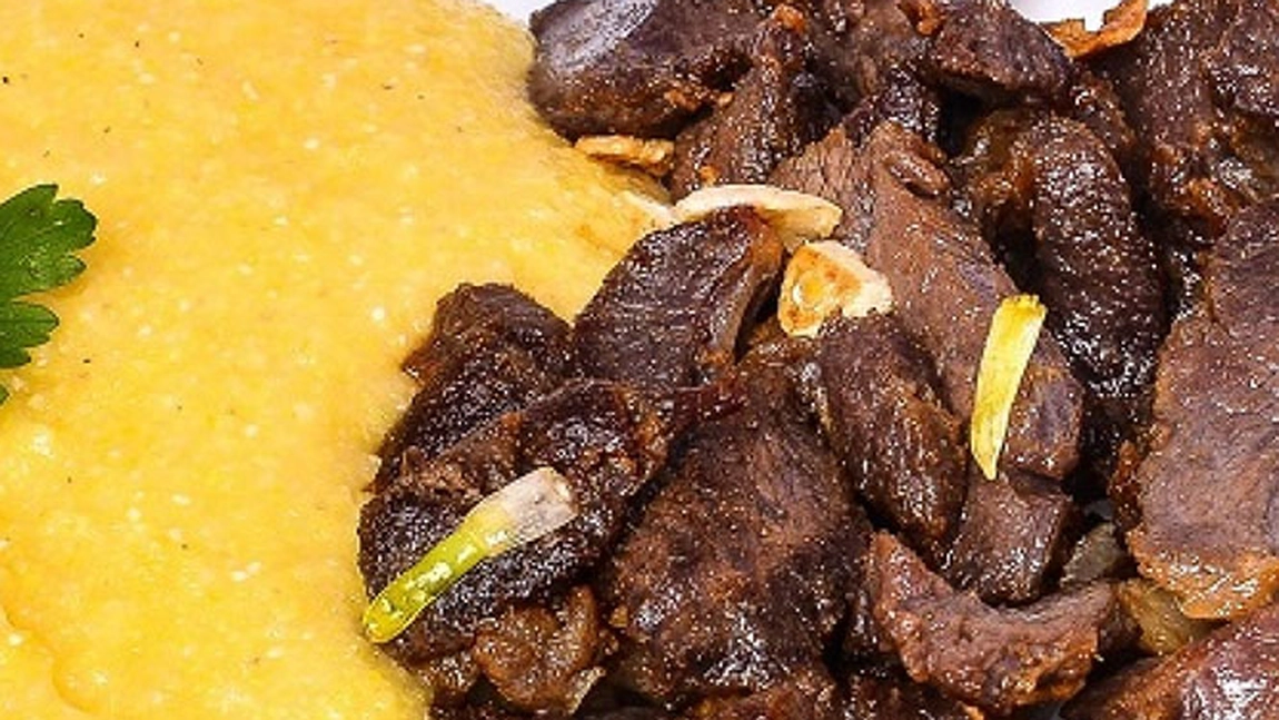 Cum prăjești corect pastrama de oaie la tigaie. Metode prin care poți obține gustul perfect