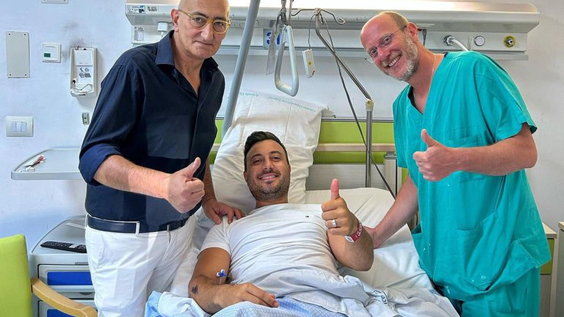 Vestea pe care a dat-o Valentin Sanfira, după aproape o lună de la accidentul din Italia. Fanii folcloristului au reacționat imediat