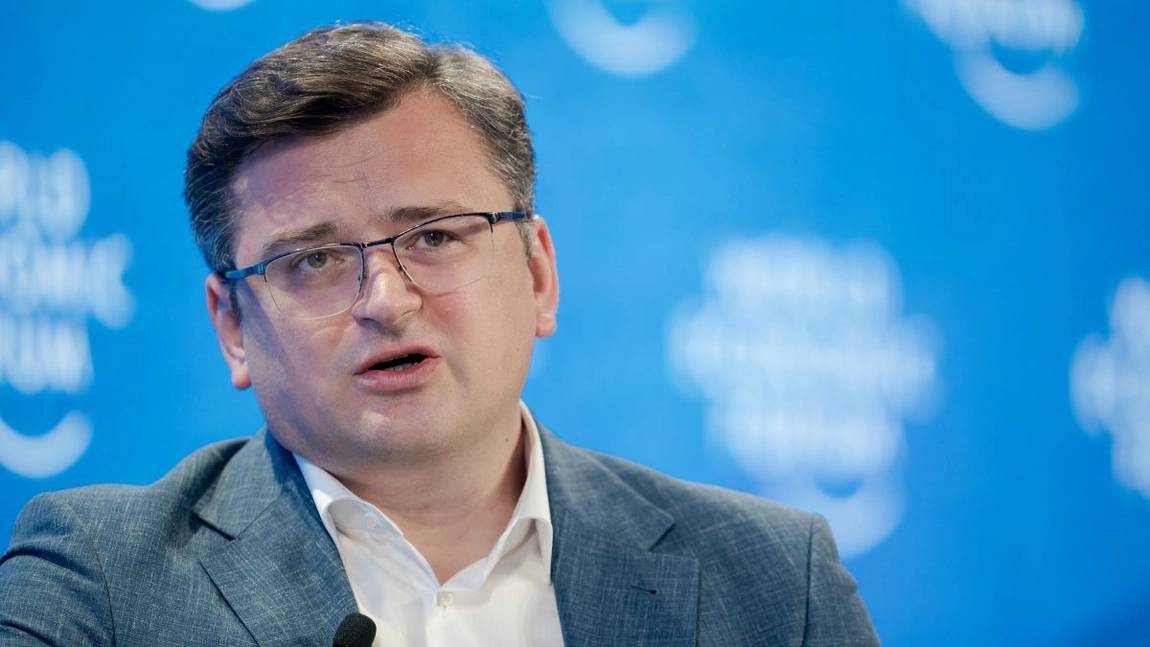 Dmitro Kuleba, ironii după întâlnirea dintre Viktor Orbán și Vladimir Putin. „Și-a spălat și dezinfectat mâinile după ce a dat mâna”