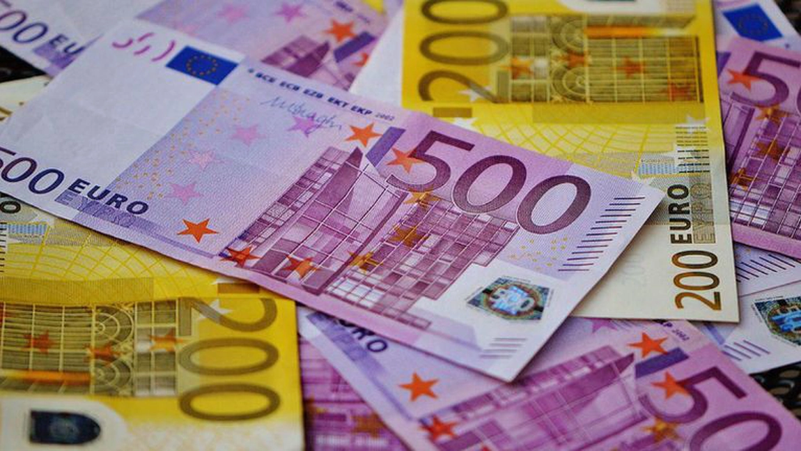 O femeie din Timişoara a înșelat un bărbat cu 100.000 de euro! Ce a făcut cu banii