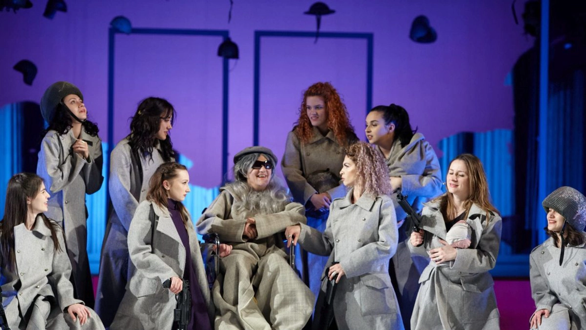 „Lysistrata, dragostea mea”, spectacolul Teatrului Național Iași, pe scena Festivalului Național de Teatru de la București