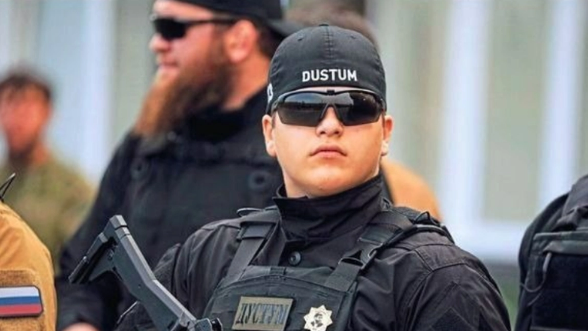 Adam Kadîrov, fiul lui Ramzan Kadîrov, promovat şeful securităţii prezidenţiale la vârsta de 15 ani