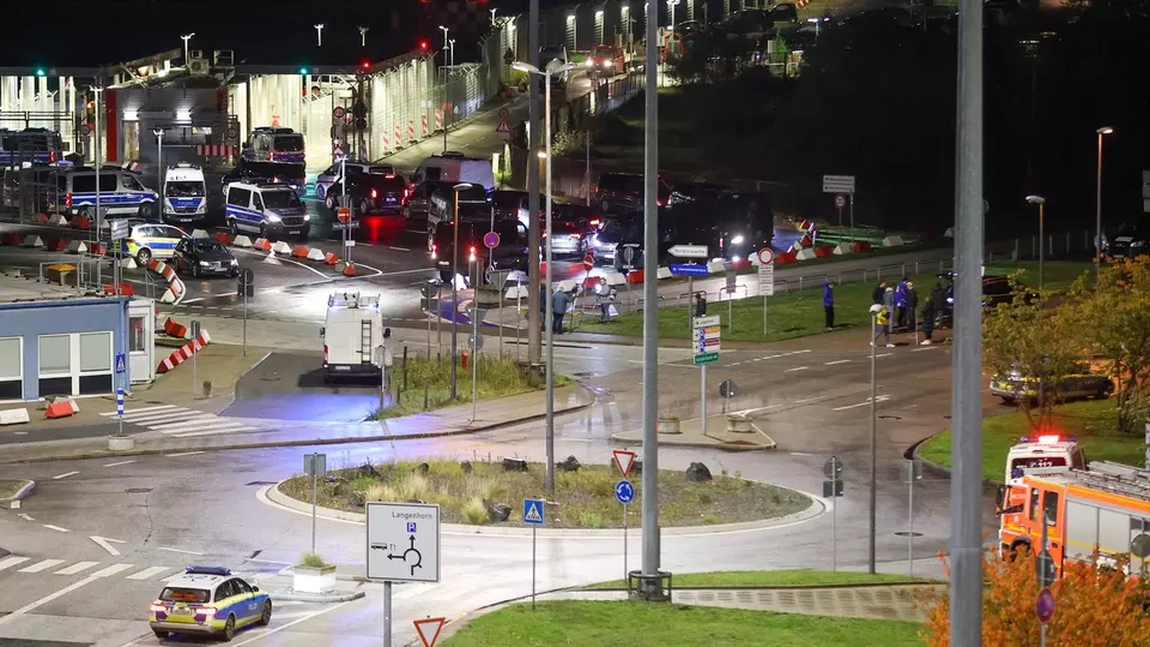 Aeroportul din Hamburg a fost închis. Peste 20 de zboruri au fost afectate. Poliția cercetează o 'luare de ostatici'
