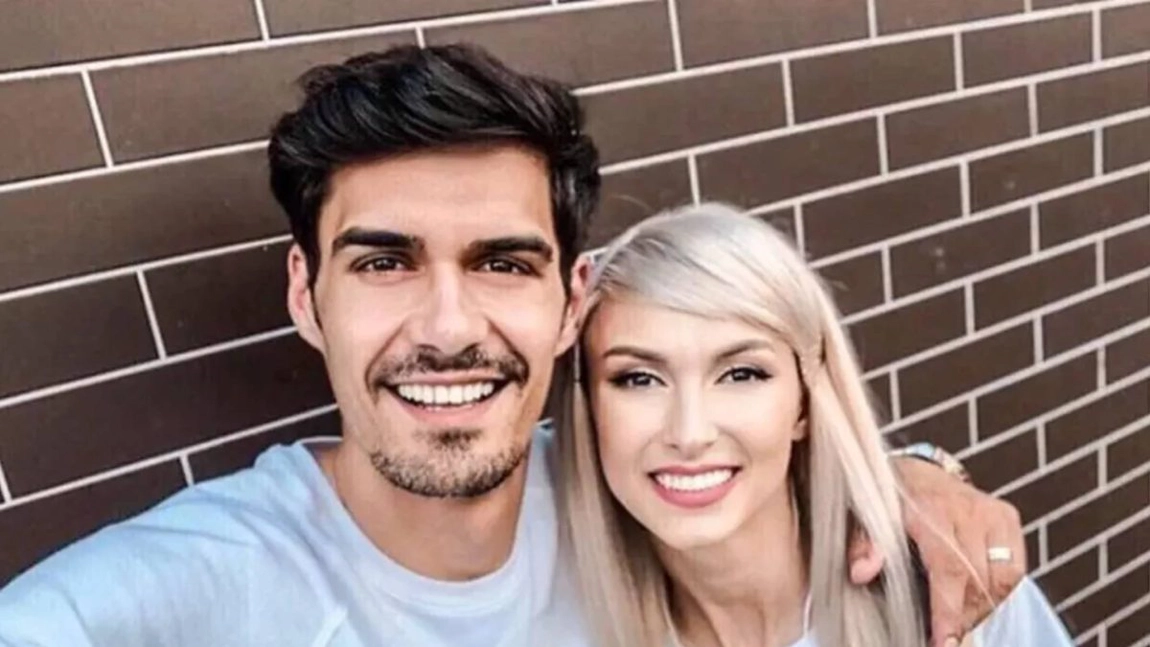 Andreea Bălan l-a iertat pe tatăl fetițelor ei, George Burcea. Artista și-a schimbat comportamentul de când este într-o relație