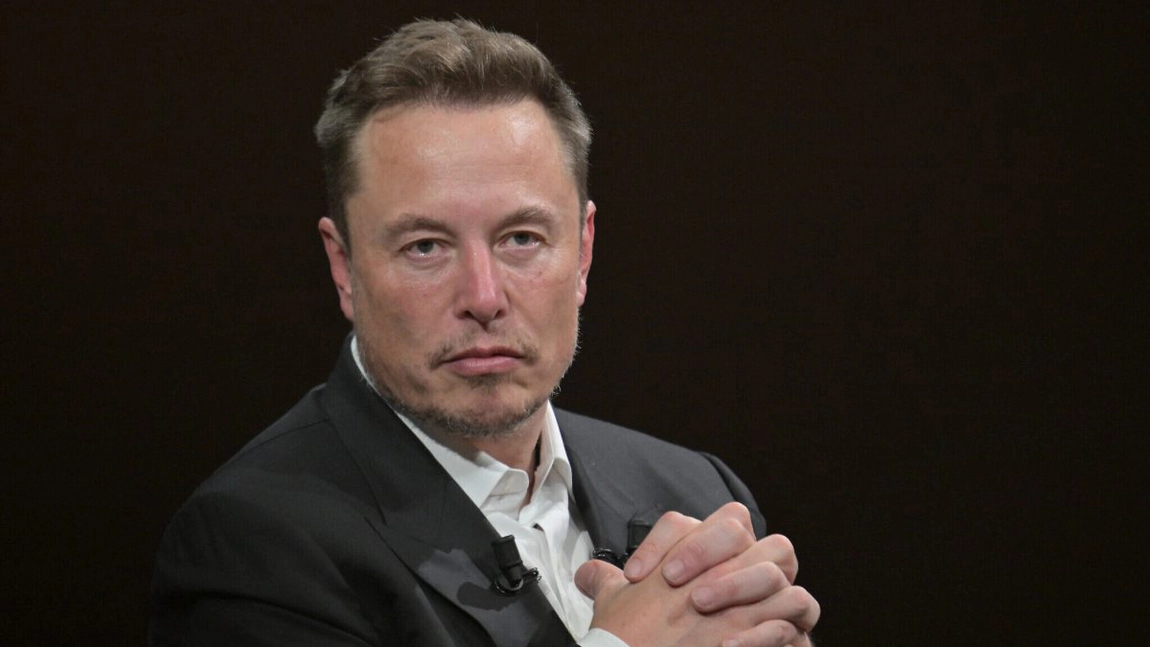 Probleme pentru platformă lui Elon Musk. Patronul X ar putea pierde milioane de dolari din publicitate