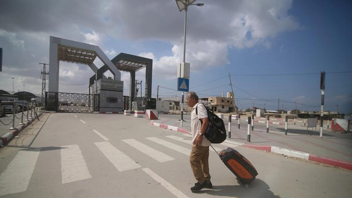 Peste 100 de români din Fâşia Gaza au primit permisiunea și vor trece în Egipt