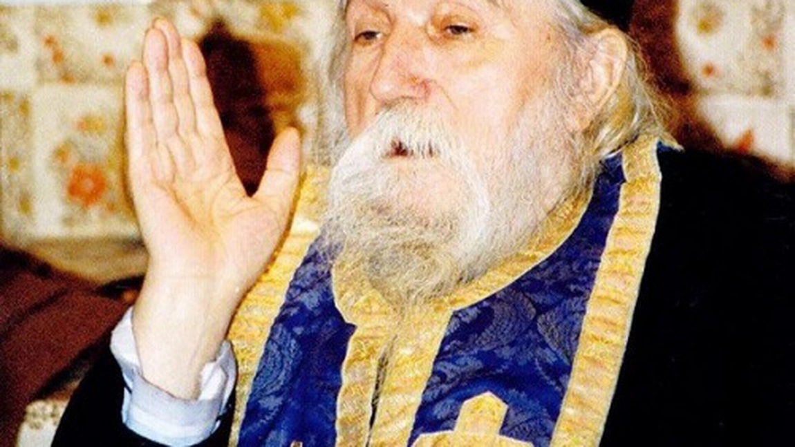 Părintele Cleopa a avut parte de o vizită ciudată la bordei