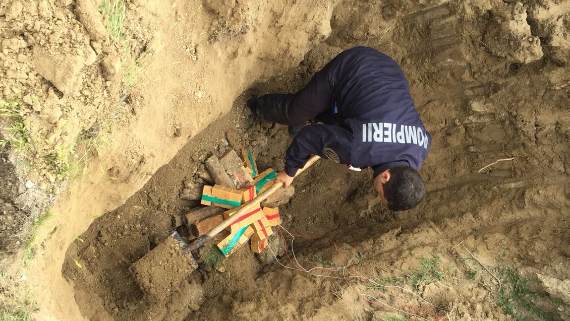 Misiune de asanare a unor elemente de muniție în localitatea ieșeană Hărmăneasa