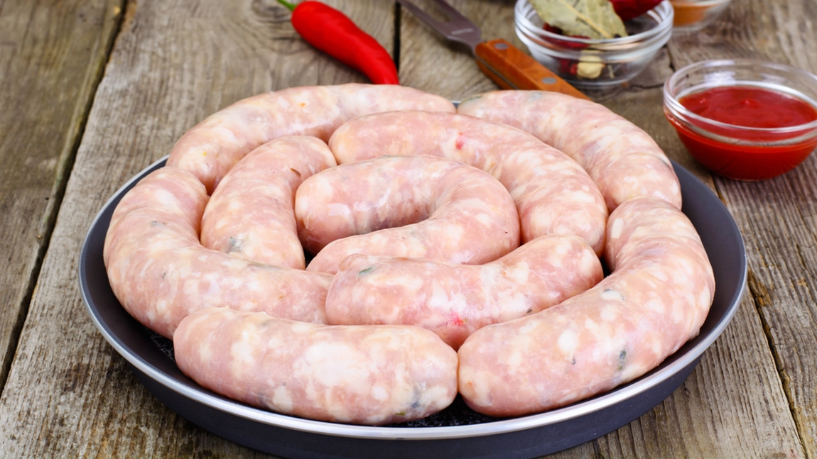 Ingrediente pentru cârnați de porc. Trucuri care te vor ajuta să obții cei mai buni cârnați de casă