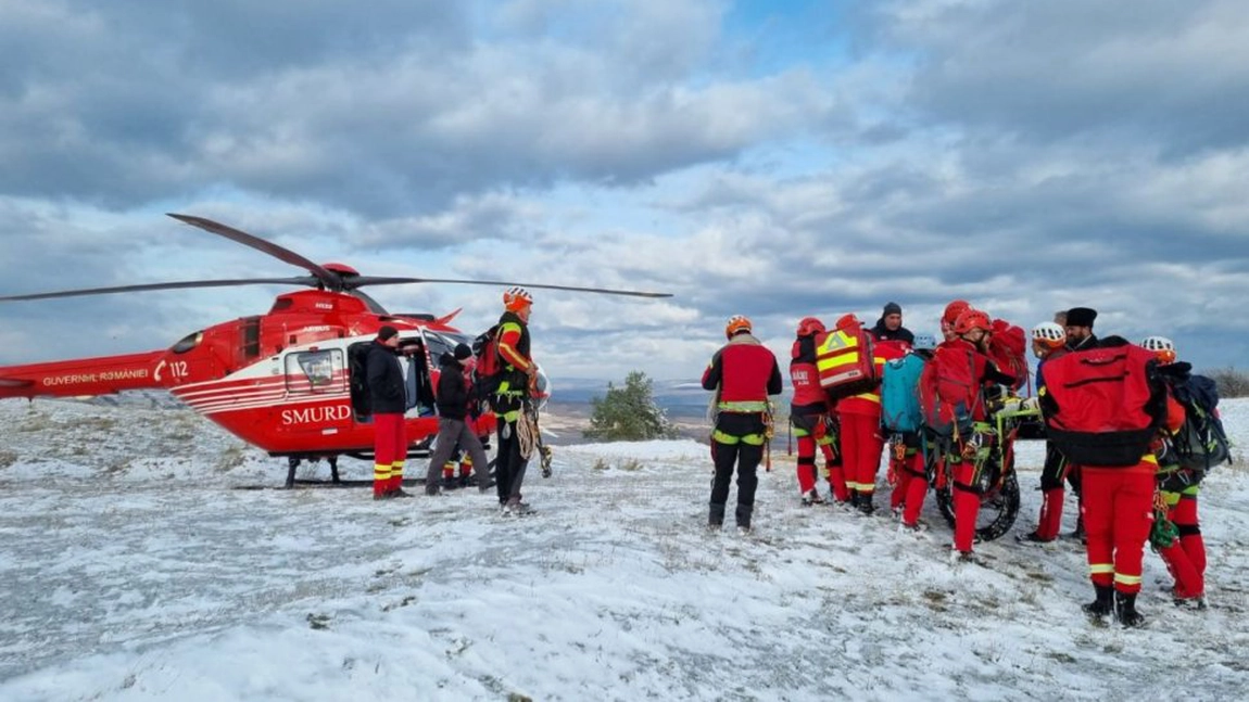 Turist mort după ce a căzut de pe munte, în Bucegi. Salvamontiștii trag un semnal de alarmă