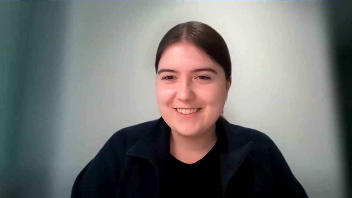 Smaranda Ioana Moroşanu, absolventa Colegiului National din Iași, lucrează la J.P. Morgan, una dintre cele mai mari bănci de investiţii din lume