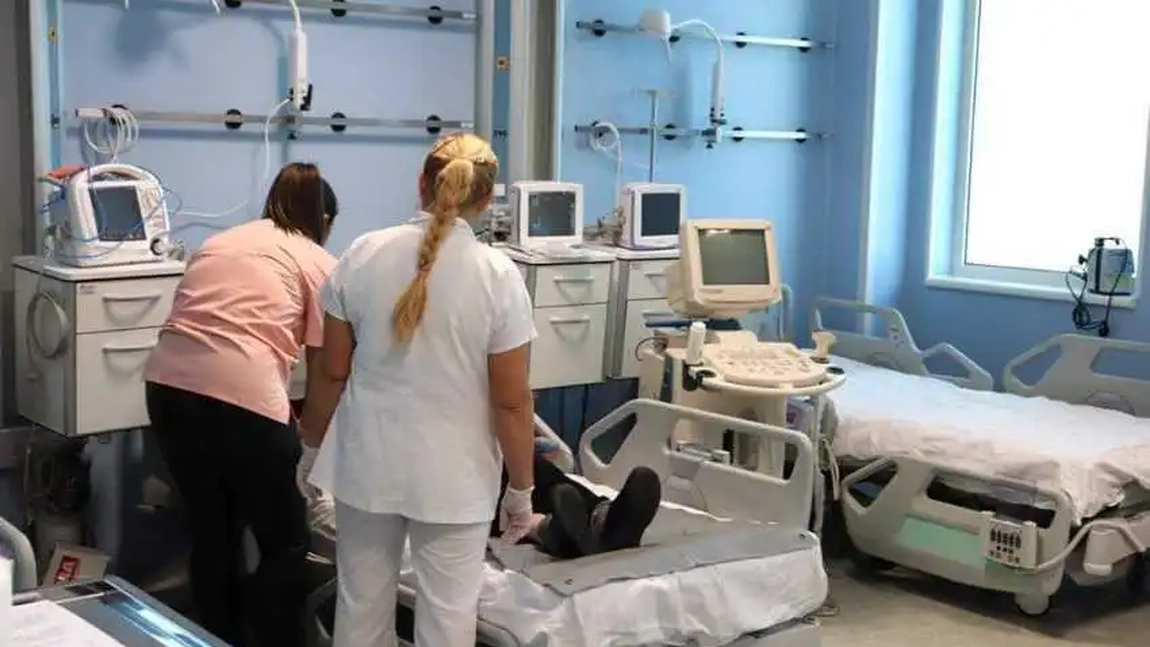 Bilanțul urgențelor medicale în prima zi din an: Trei pacienți răniți de petarde și artificii