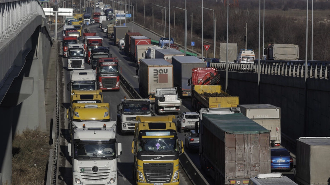 ASF a aprobat noile tarife maxime de RCA pentru camioane peste 16 tone