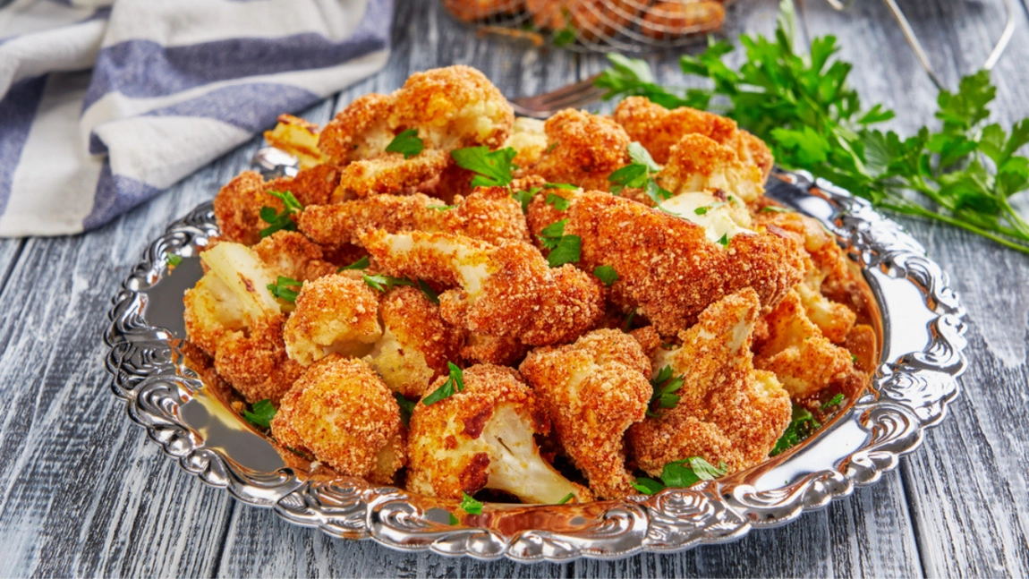 Conopidă la cuptor cu pesmet. Cel mai potrivit tip de carne pentru această garnitură delicioasă