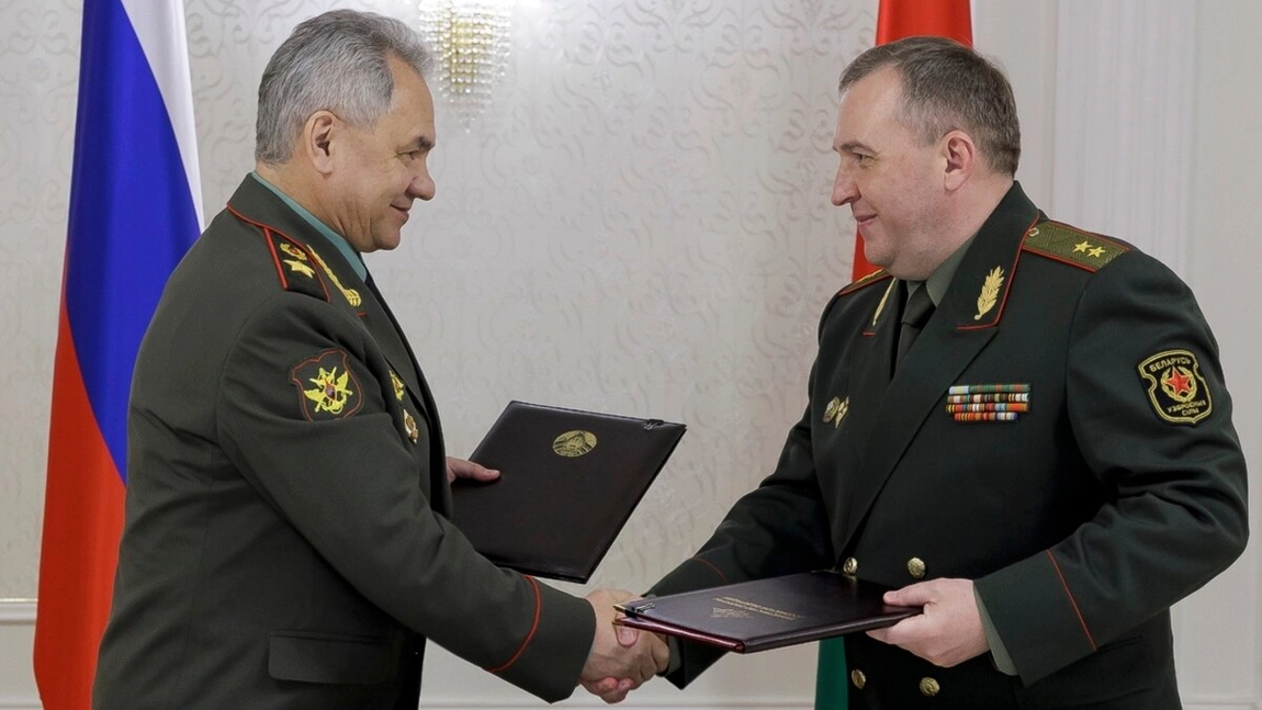 Ministrul apărării de la Minsk: Belarusul a inclus în doctrina sa militară utilizarea armelor nucleare