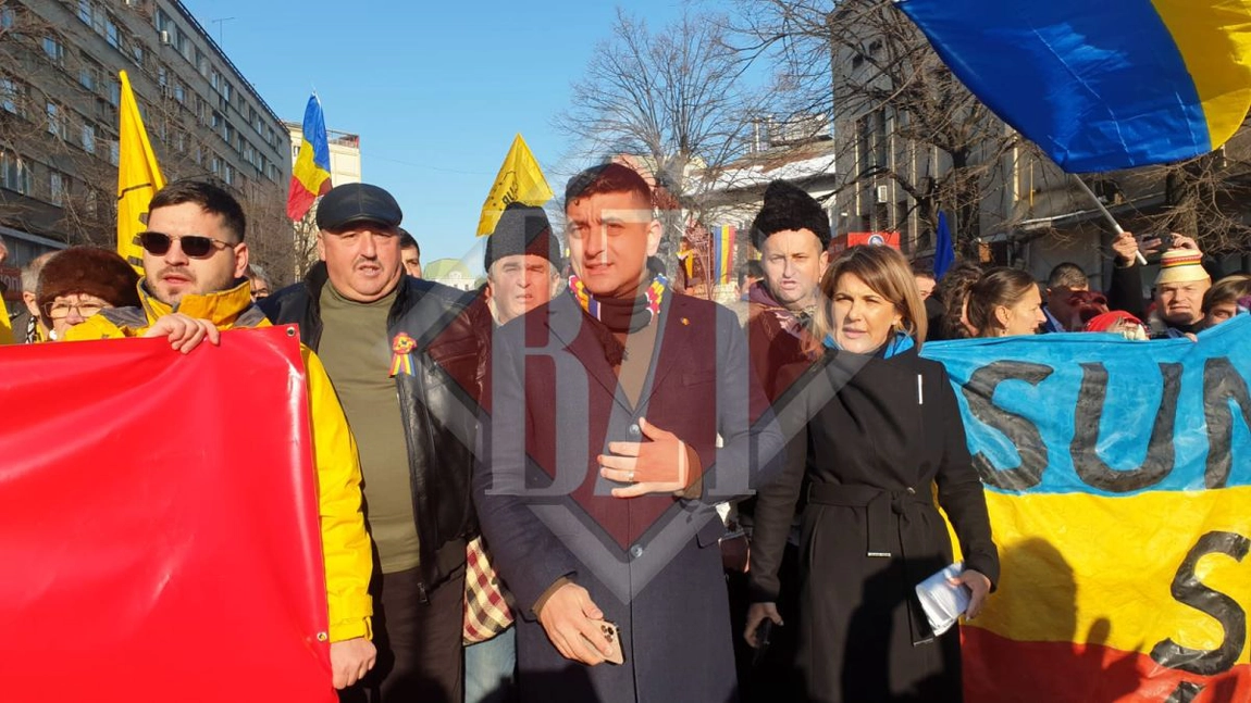 Marș cu peste 4.000 de persoane organizat de AUR cu ocazia Zilei Unirii Principatelor Române, la Iași - FOTO, VIDEO
