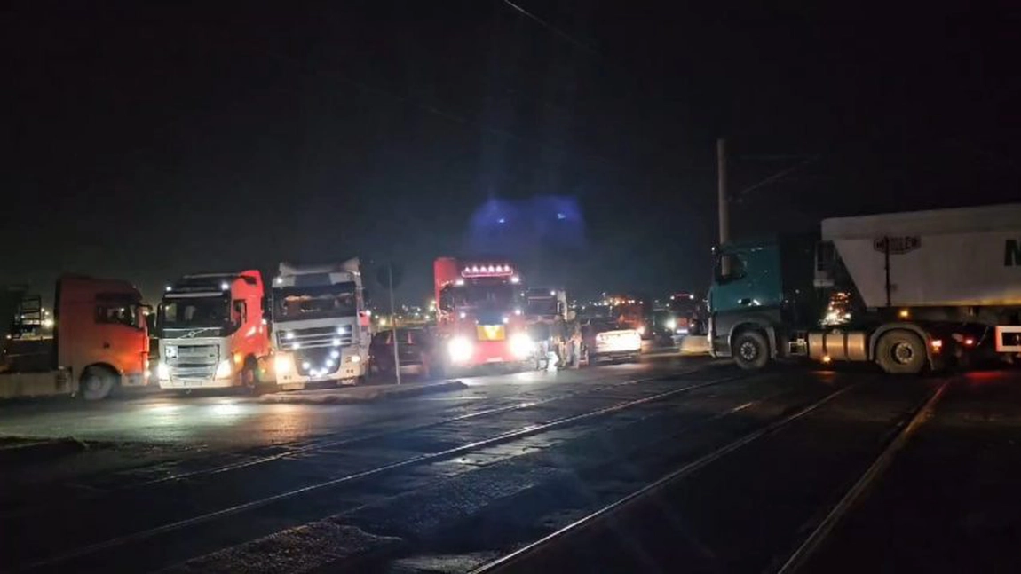Zeci de șoferi care participau la protestul din Portul Constanța au rămas fără permise de conducere